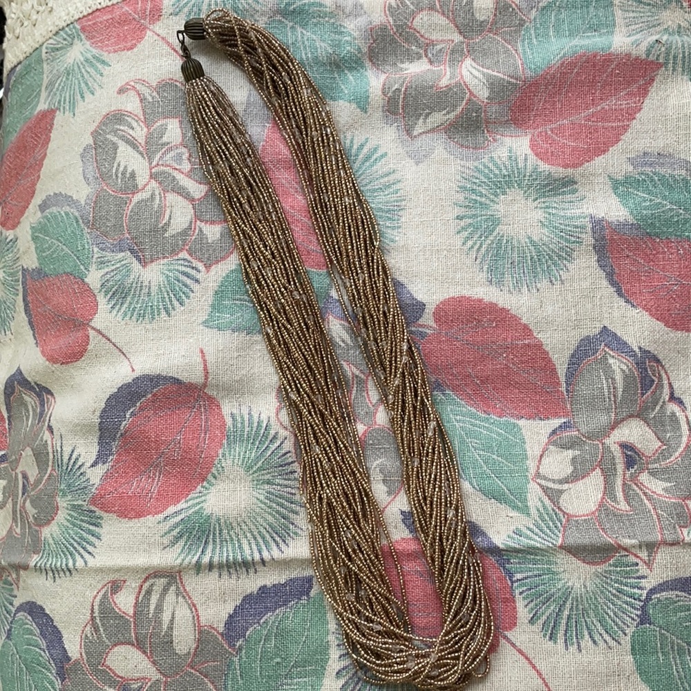 Women’s necklace